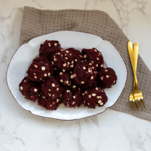 Red velvet Cookie dough Baksels by Mandy