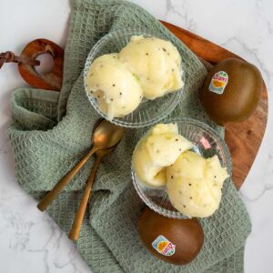 Sungold Kiwi sorbet ijs Baksels by Mandy