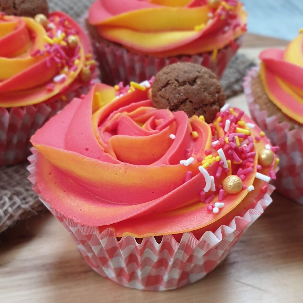 Kruidnoten cupcakes Baksels by Mandy